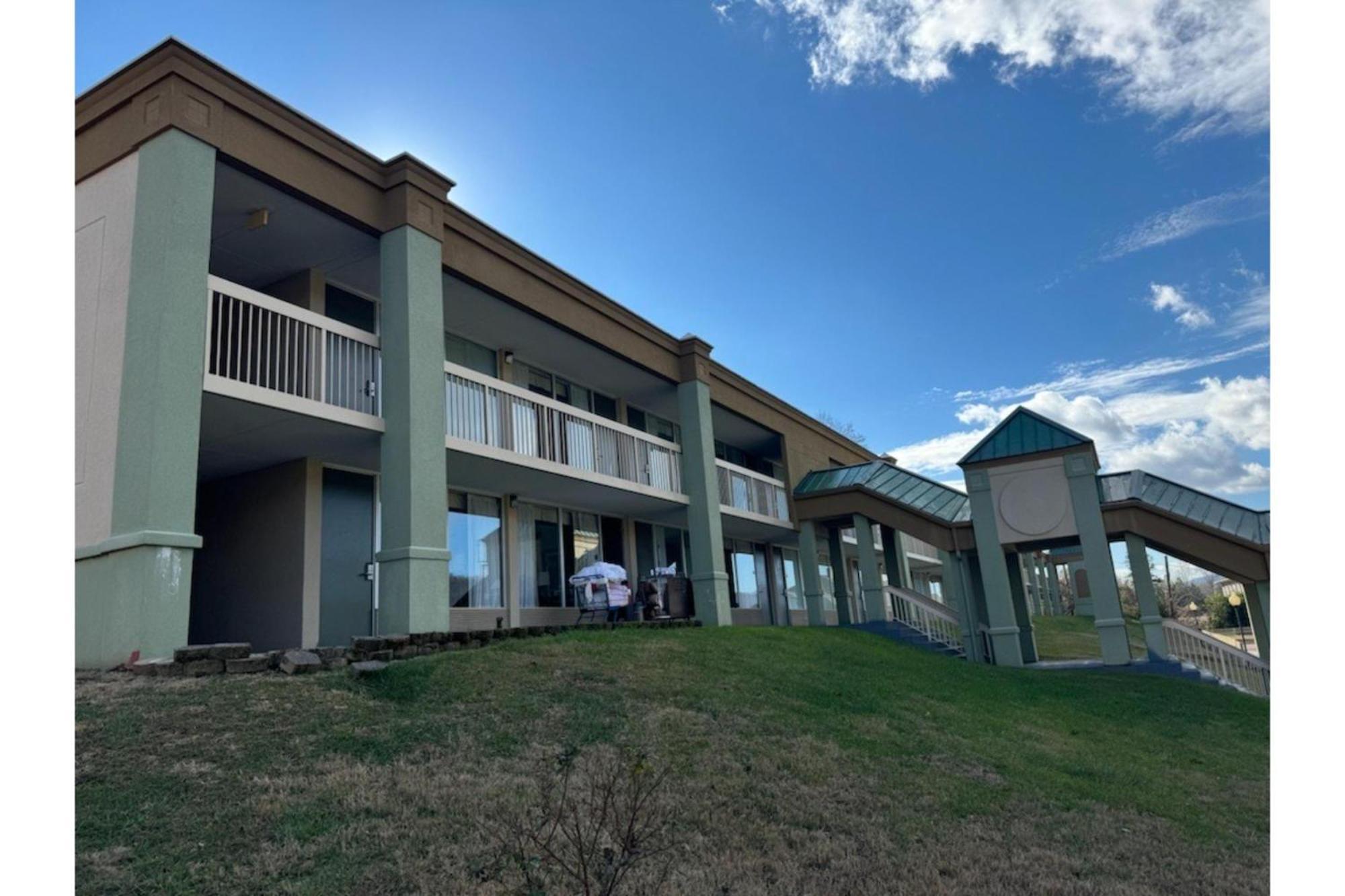 Quality Inn Harriman Exterior photo