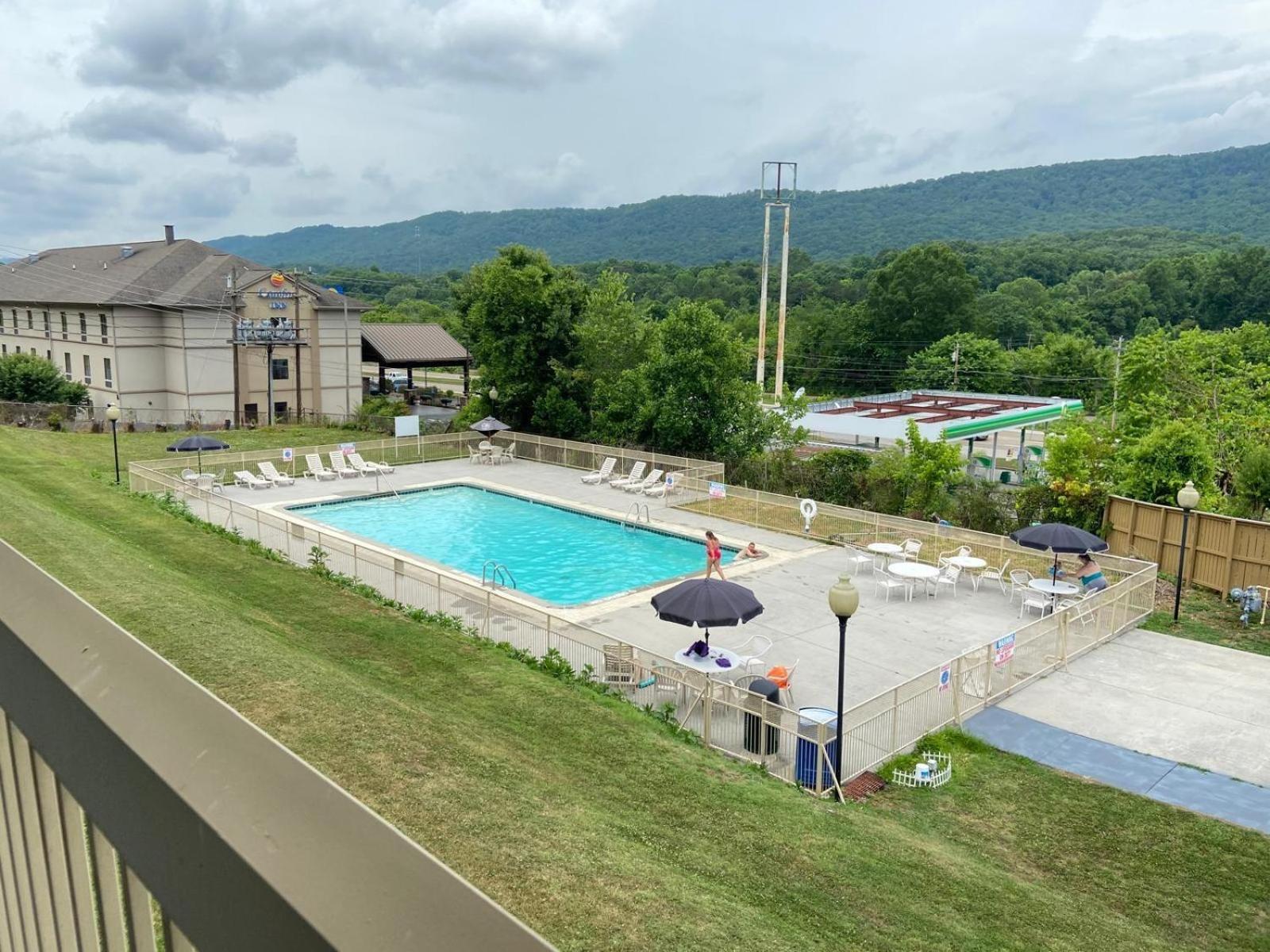 Quality Inn Harriman Exterior photo
