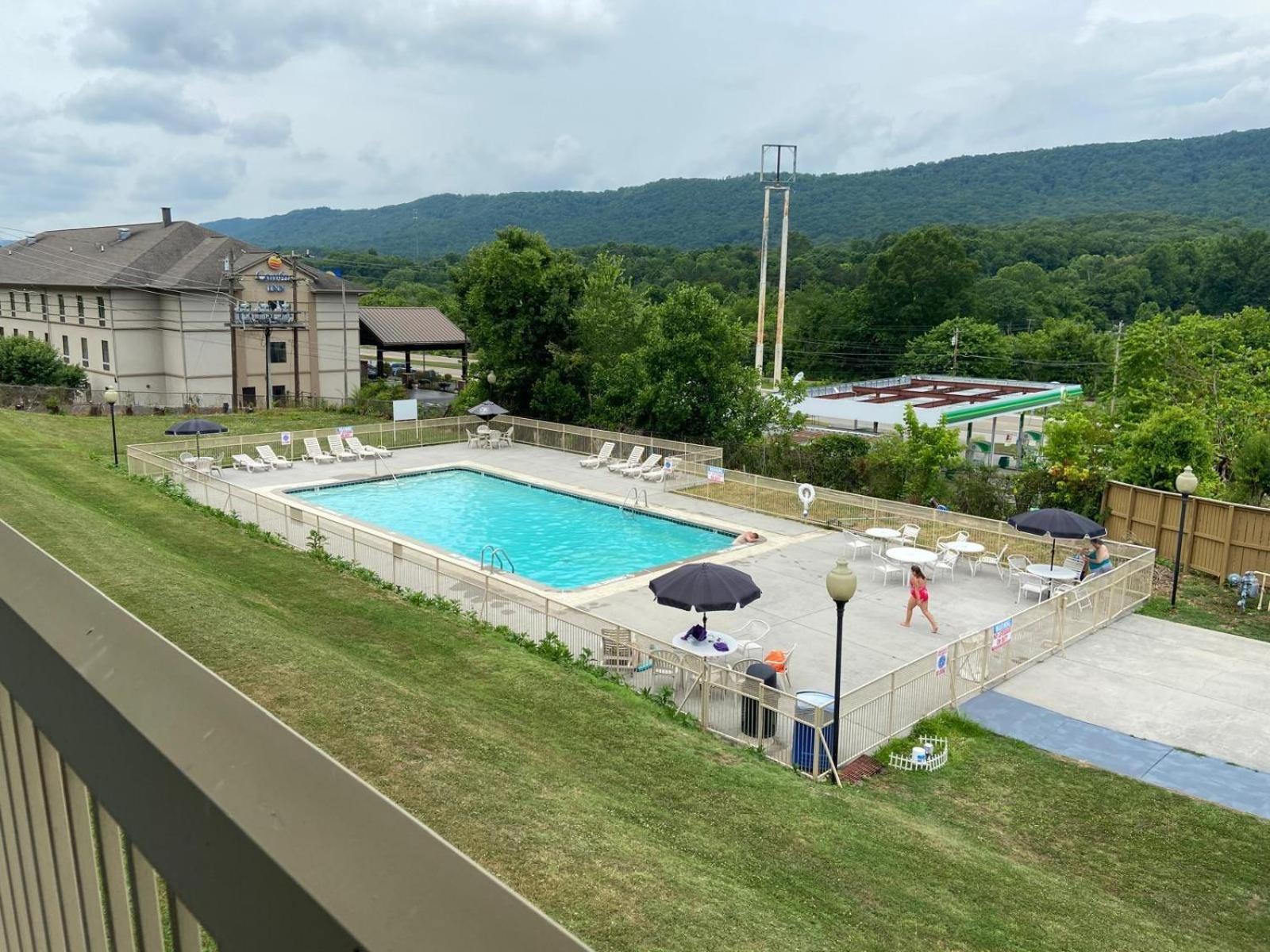 Quality Inn Harriman Exterior photo