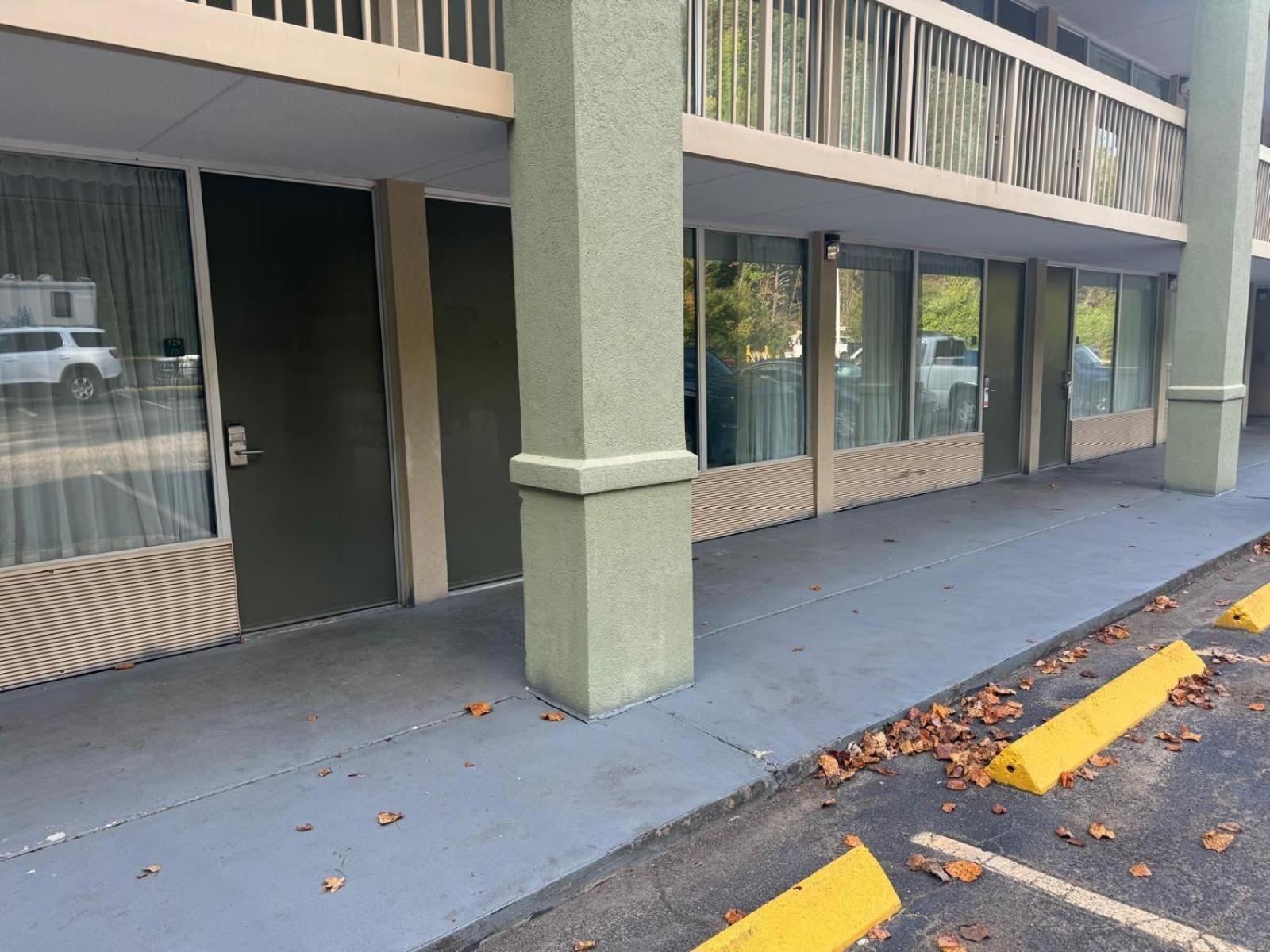 Quality Inn Harriman Exterior photo