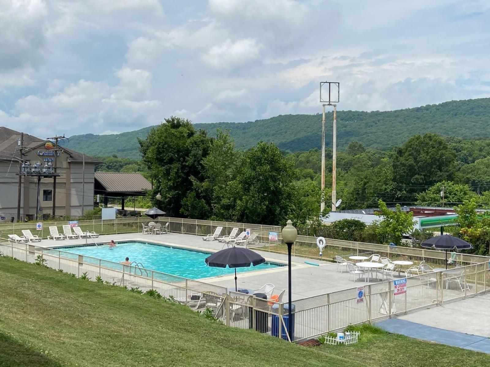 Quality Inn Harriman Exterior photo